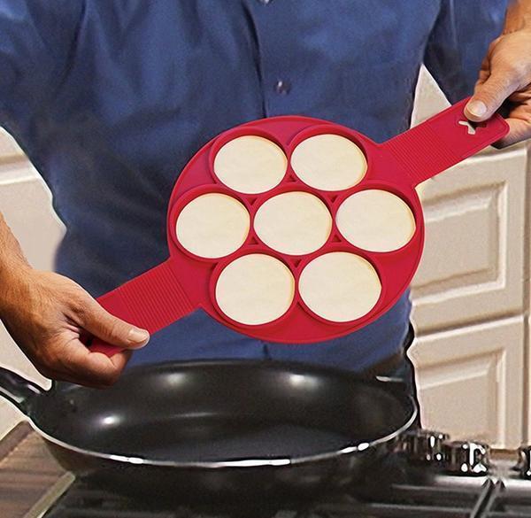 New Flippin Fantastic Nonstick Pancake Maker